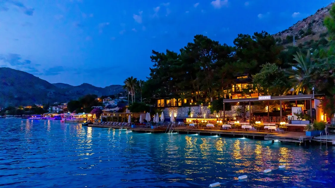 Crystal ile Miamai Butik Otel’de konaklama harcamalarında %10 indirim ayrıcalığı.