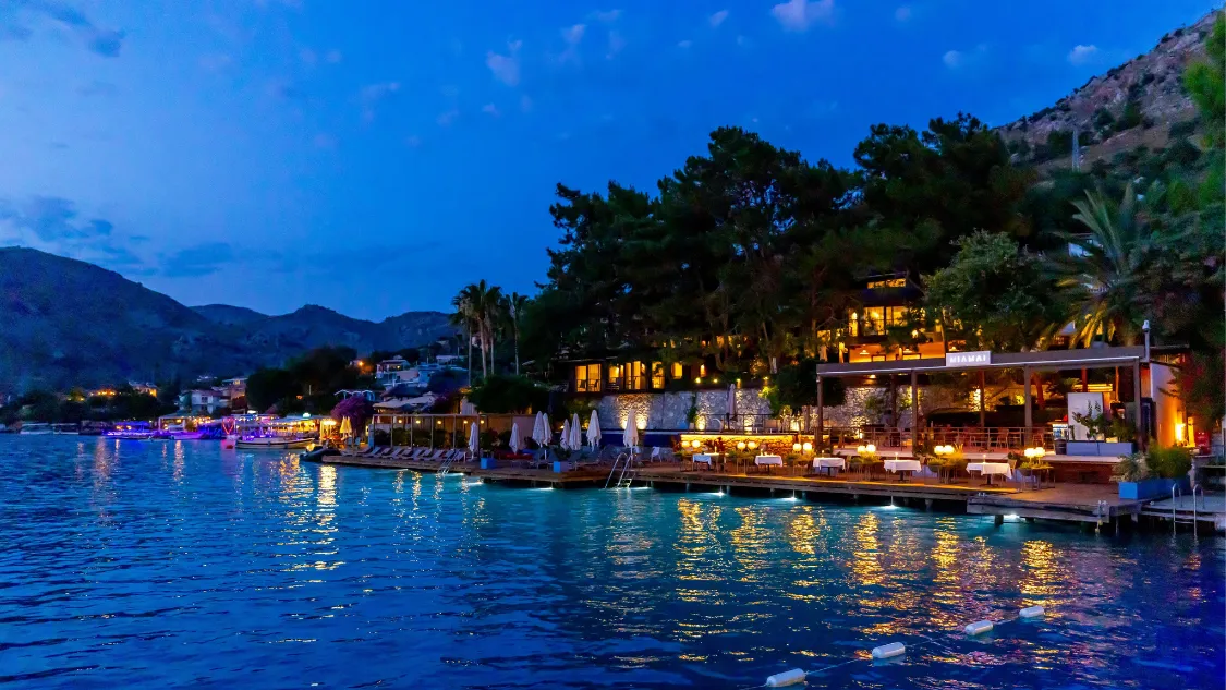 Yapı Kredi Crystal Kart ile Miamai Otel’de %5 İndirim – Aylık 30.000 TL’ye Var Fırsat!
