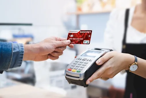 Troy Logolu Kredi Kartınıza Seçili Sektörlerde 1.500 TL Bankkart Lira